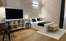 No Name Prestige Apartment